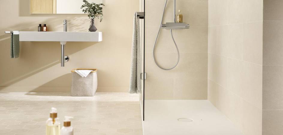 3 estilos para espaços de banho pequenos com duche