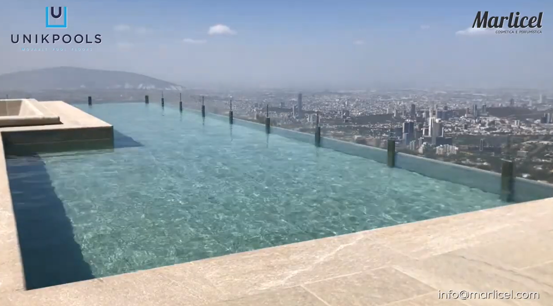 Atualidade: Piscinas em inox e fundo movível para piscinas