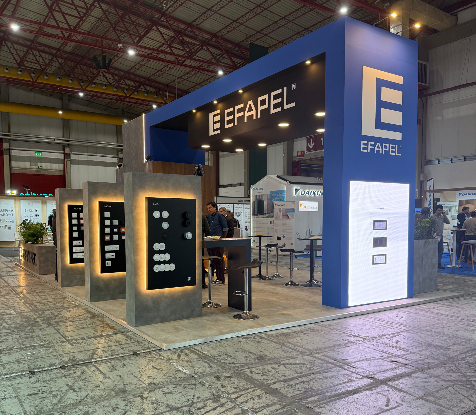EFAPEL apresenta novidades na Elétrica