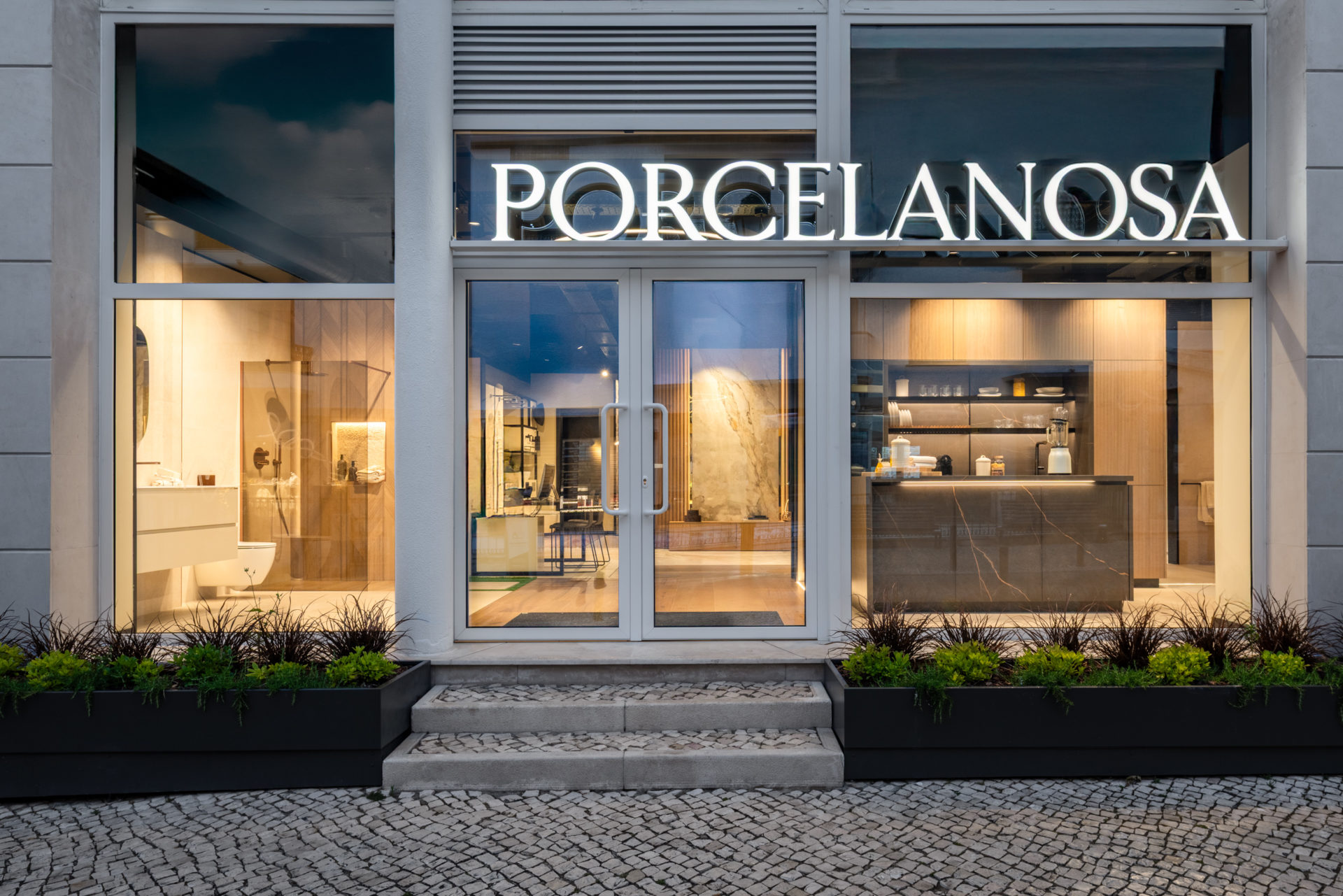 Porcelanosa reafirma a sua aposta no mercado português com uma nova loja em Cascais