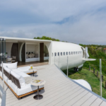 OLI equipa Boeing 737 transformado em Private Jet Villa em Bali